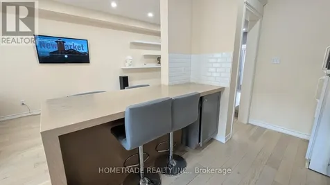 231 Denise Circle Newmarket (summerhill Estates) ON L3X 2K2