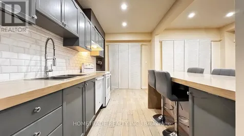 231 Denise Circle Newmarket (summerhill Estates) ON L3X 2K2