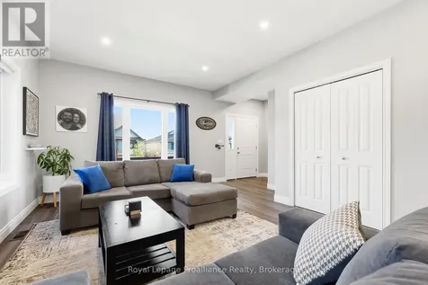 33 Rabbit Road Brighton ON K0K 1H0