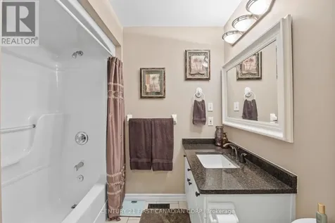 4 Oakwood Court St. Marys ON N4X 1B3