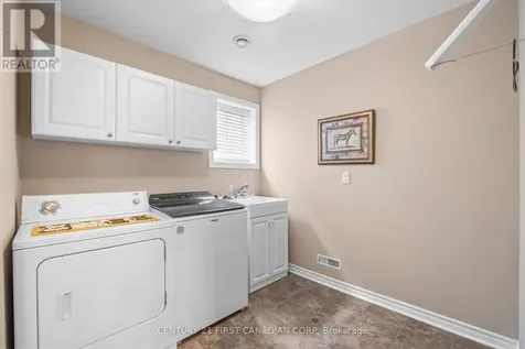 4 Oakwood Court St. Marys ON N4X 1B3