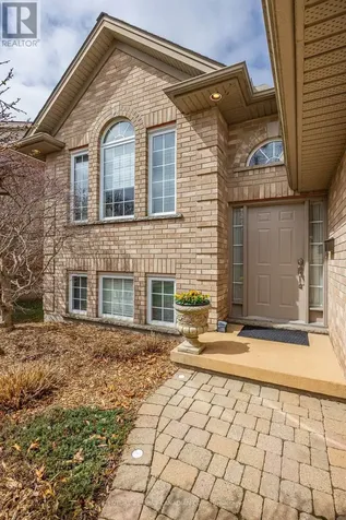 4 Oakwood Court St. Marys ON N4X 1B3