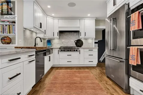 79 Somerset Crescent Waterloo ON N2L 1N1