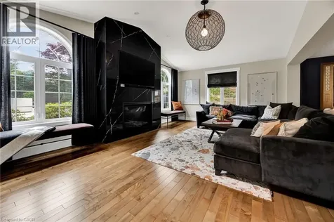 79 Somerset Crescent Waterloo ON N2L 1N1