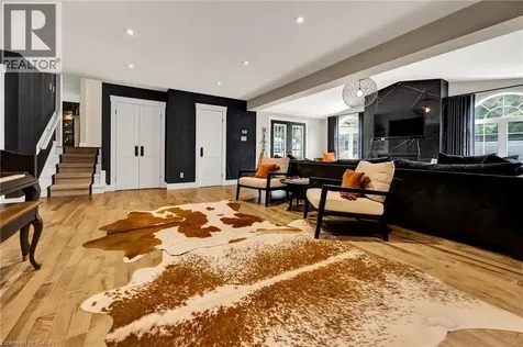 79 Somerset Crescent Waterloo ON N2L 1N1