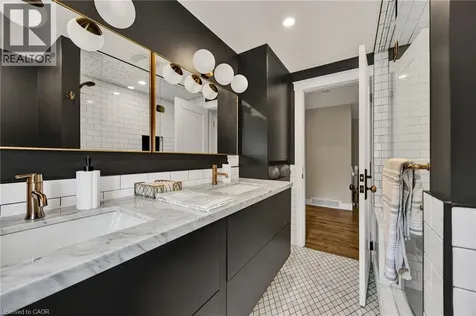 79 Somerset Crescent Waterloo ON N2L 1N1