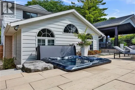 79 Somerset Crescent Waterloo ON N2L 1N1
