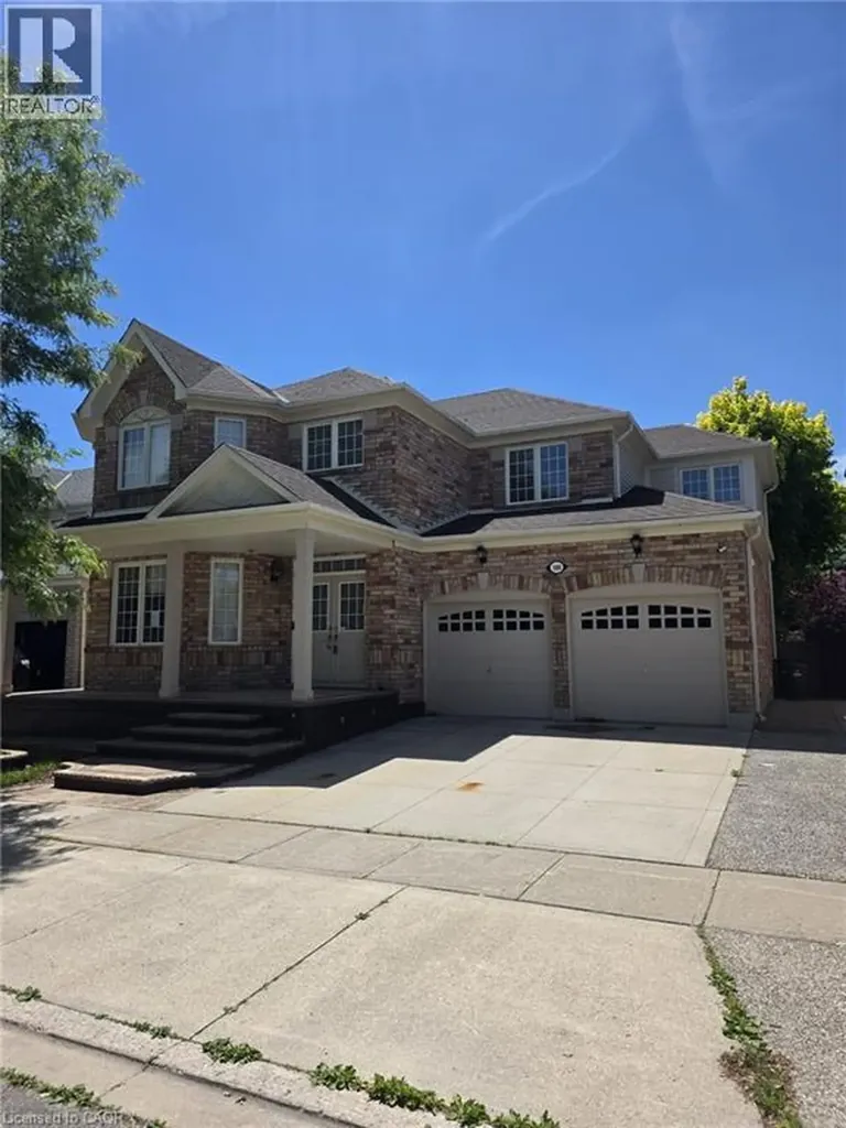 180 Arthur Fach Drive Cambridge ON N1T 2G2