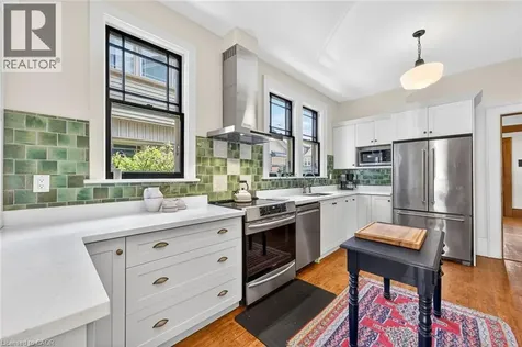 22 Connaught Avenue South Hamilton ON L8M 3C2