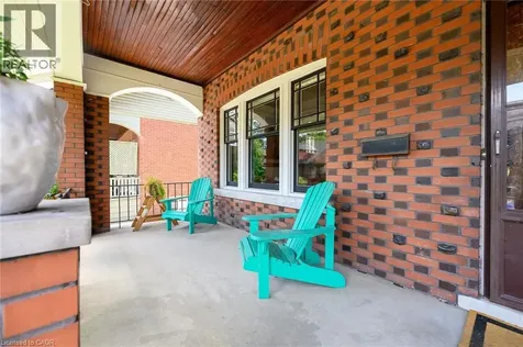 22 Connaught Avenue South Hamilton ON L8M 3C2