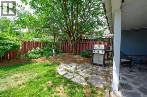 22 Connaught Avenue South Hamilton ON L8M 3C2