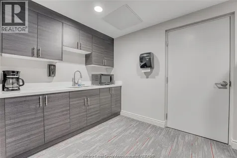 1611 Banwell Road Windsor ON N8P 0G5