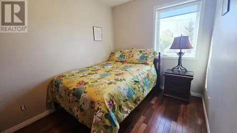 706 East Green Bay Road Shuniah ON P7A 0H5