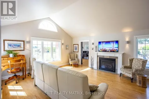 2392 8th Line Road Ottawa ON K0A 2P0