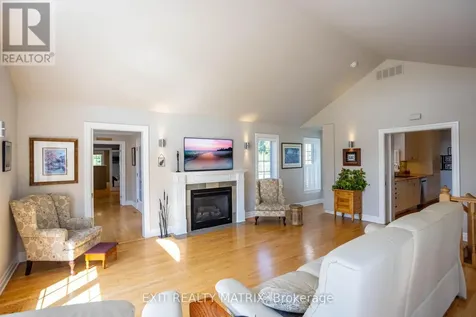2392 8th Line Road Ottawa ON K0A 2P0