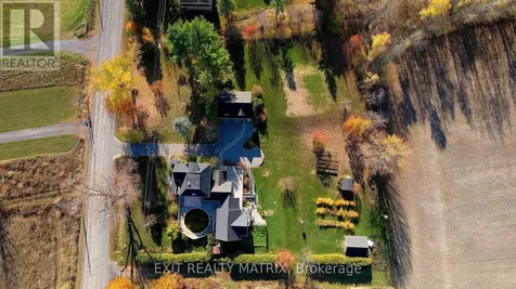 2392 8th Line Road Ottawa ON K0A 2P0