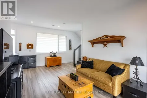 686 St Isidore Road Casselman ON K0A 1M0