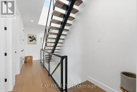 158 Marier Avenue Ottawa ON K1L 5S1