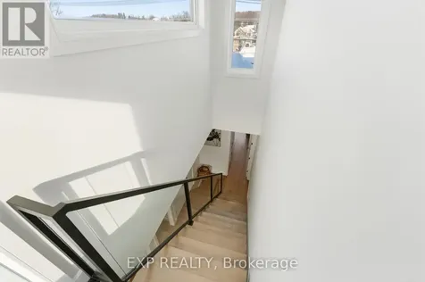 158 Marier Avenue Ottawa ON K1L 5S1