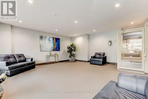 665 Bathgate Drive Ottawa ON K1K 3Y4