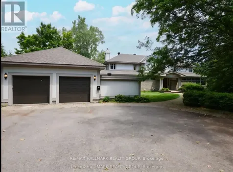 23 Davidson Drive Ottawa ON K1J 6L7