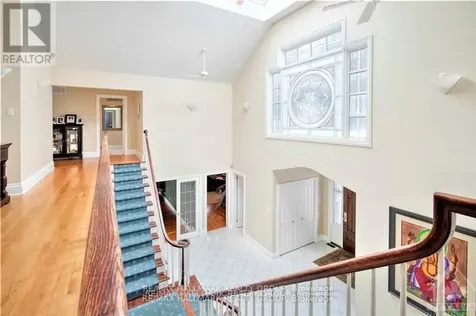 23 Davidson Drive Ottawa ON K1J 6L7