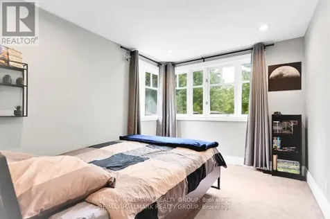 23 Davidson Drive Ottawa ON K1J 6L7