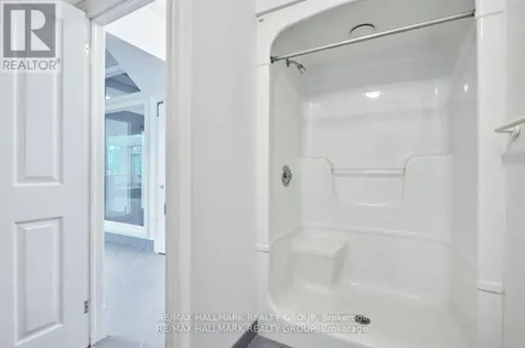 23 Davidson Drive Ottawa ON K1J 6L7