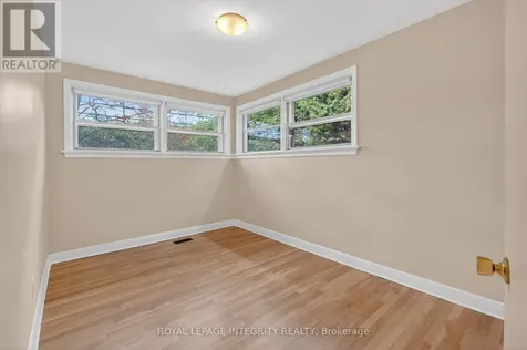 957 Blair Road Ottawa ON K1J 7M9