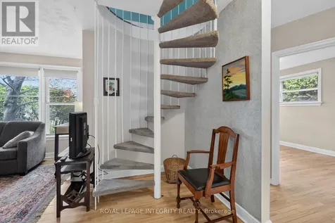 957 Blair Road Ottawa ON K1J 7M9