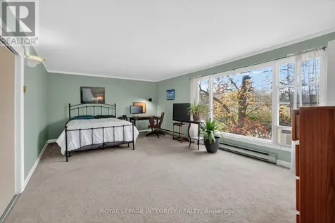 957 Blair Road Ottawa ON K1J 7M9
