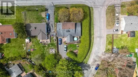 957 Blair Road Ottawa ON K1J 7M9