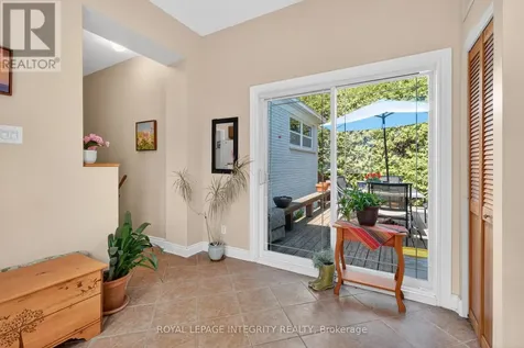 957 Blair Road Ottawa ON K1J 7M9