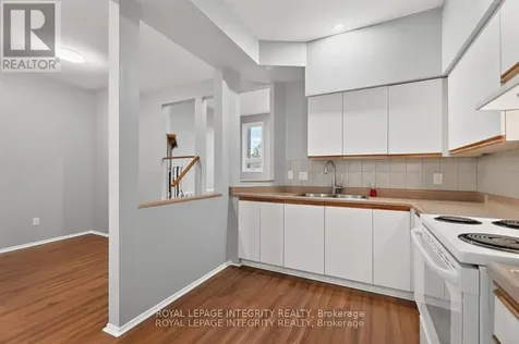207 Woodfield Drive Ottawa ON K2G 4P2