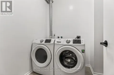 207 Woodfield Drive Ottawa ON K2G 4P2