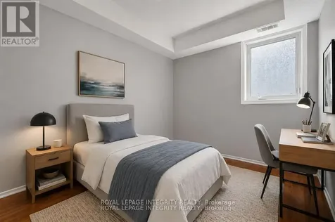 207 Woodfield Drive Ottawa ON K2G 4P2