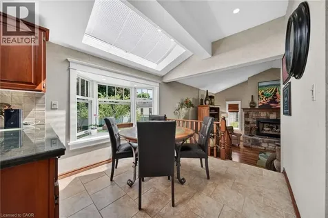 24 Maple Avenue Grimsby ON L3M 3B6
