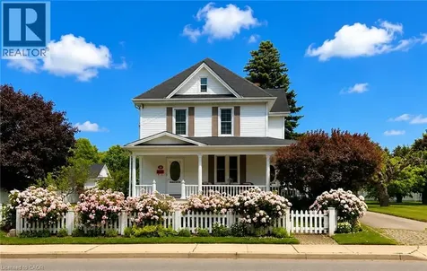 24 Maple Avenue Grimsby ON L3M 3B6