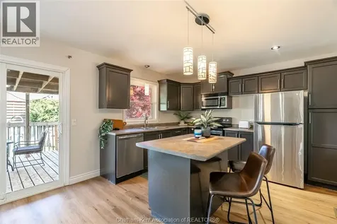 270 Greenfield Lane Chatham ON N7L 5N4