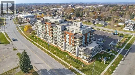 34 Norman Street Brantford ON N3R 2Y1