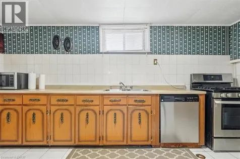 41 Albert Street West Thorold ON L2V 2G4