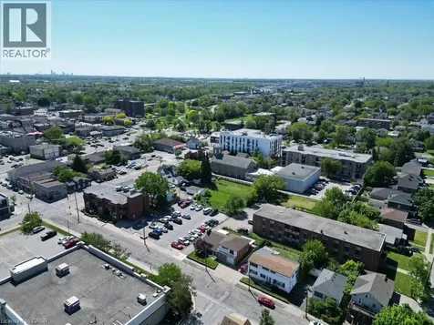 41 Albert Street West Thorold ON L2V 2G4