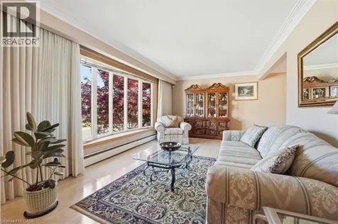 41 Albert Street West Thorold ON L2V 2G4