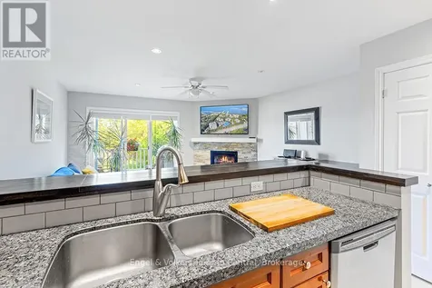 2 Rambling Way Collingwood ON L9Y 5C6