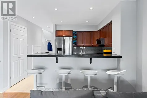 2 Rambling Way Collingwood ON L9Y 5C6