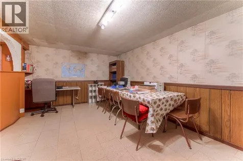 1227 Valentine Drive Cambridge ON N3H 2P1