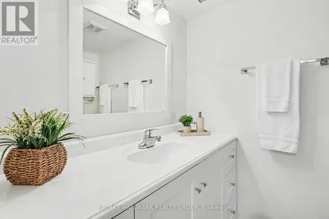 174 Dufferin Road Ottawa ON K1M 2A6
