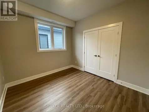 304 Elmgrove Avenue Ottawa ON K1Z 6V1