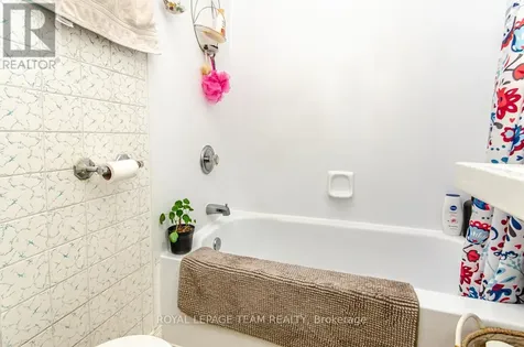 395 Mcleod Street Ottawa ON K2P 1A5