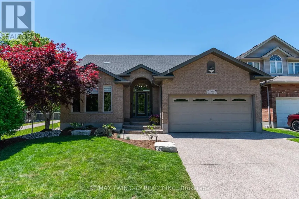294 Fallowfield Drive Kitchener ON N2C 2T8